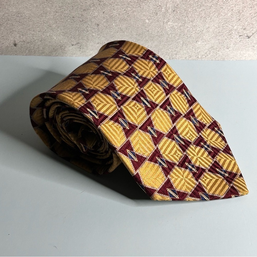 Bill Blass Black Label Gold and Burgundy Geometric 56” Silk Tie